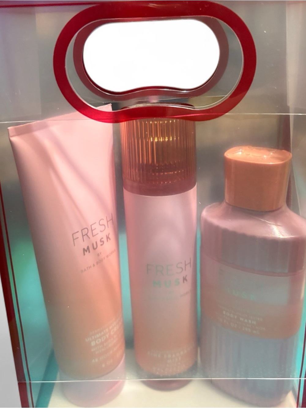 Bath & Body Works Fresh Musk Lotion, Mist & Body Wash Trio in Pink and Peach - Picture 4 of 4